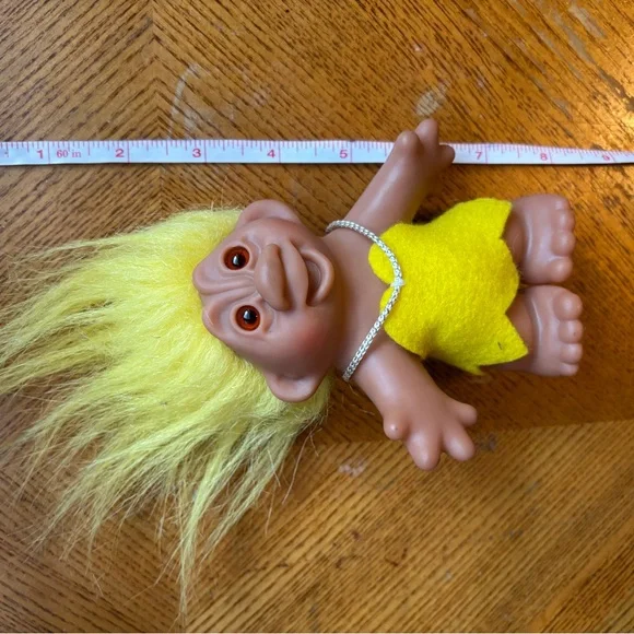 Dam Troll Doll 2005 Yellow with Yellow Dress - Picture 4 of 4
